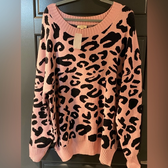 Oddy Boutique Pink Sweater - Picture 1 of 2